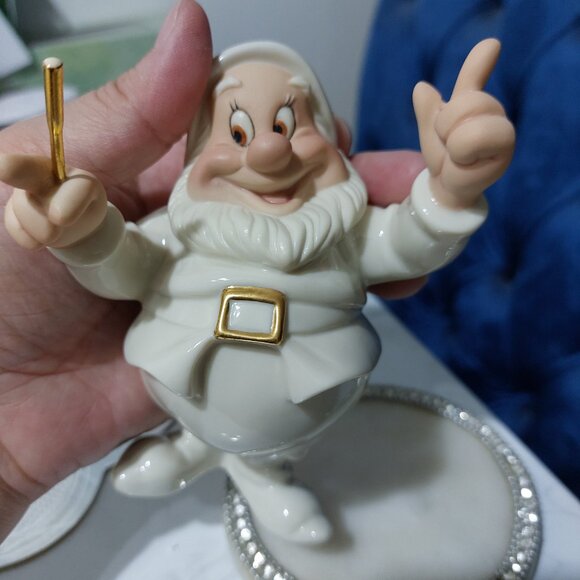 LENOX A Serenade For Snow White HAPPY Collectible Figurine Beautiful Decor - Picture 3 of 10